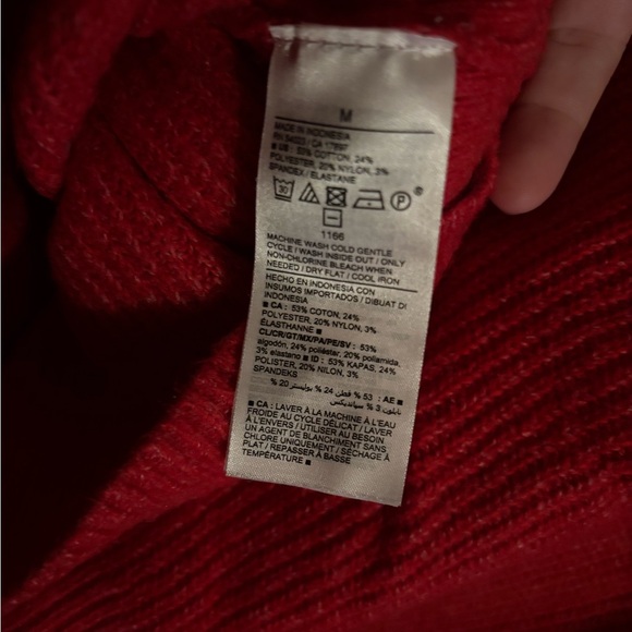 Red Knitted V-Neck Sweater - Old Navy | M | stretch fit | Cozy - Picture 5 of 7